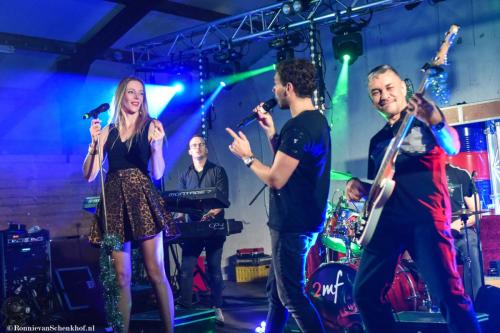 allround feestband brengt elke gelegenheid tot leven.